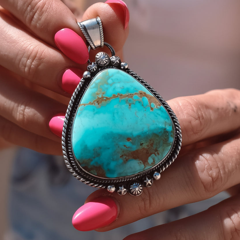 ‘Statement’ Pendant - Kingman